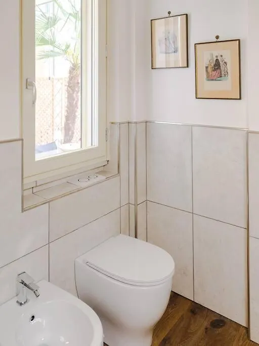 Casa Silvia - Honeymoon Flat With Green Terrace Florence