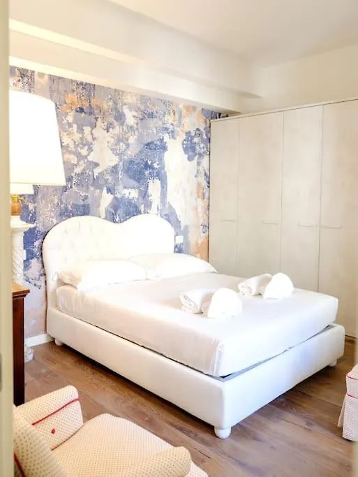 Apartment Casa Silvia - Honeymoon Flat With Green Terrace Florence